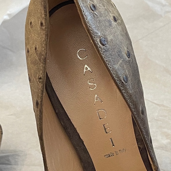 NWOB Casadei Ostrich Embossed Leather Peep Toe Platform Pumps 8.5 - Picture 12 of 14